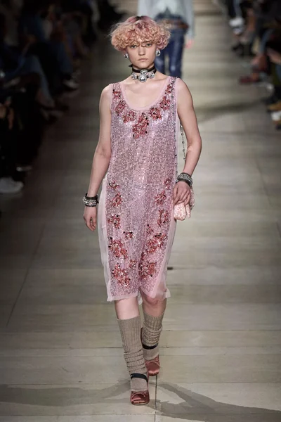 Look 42